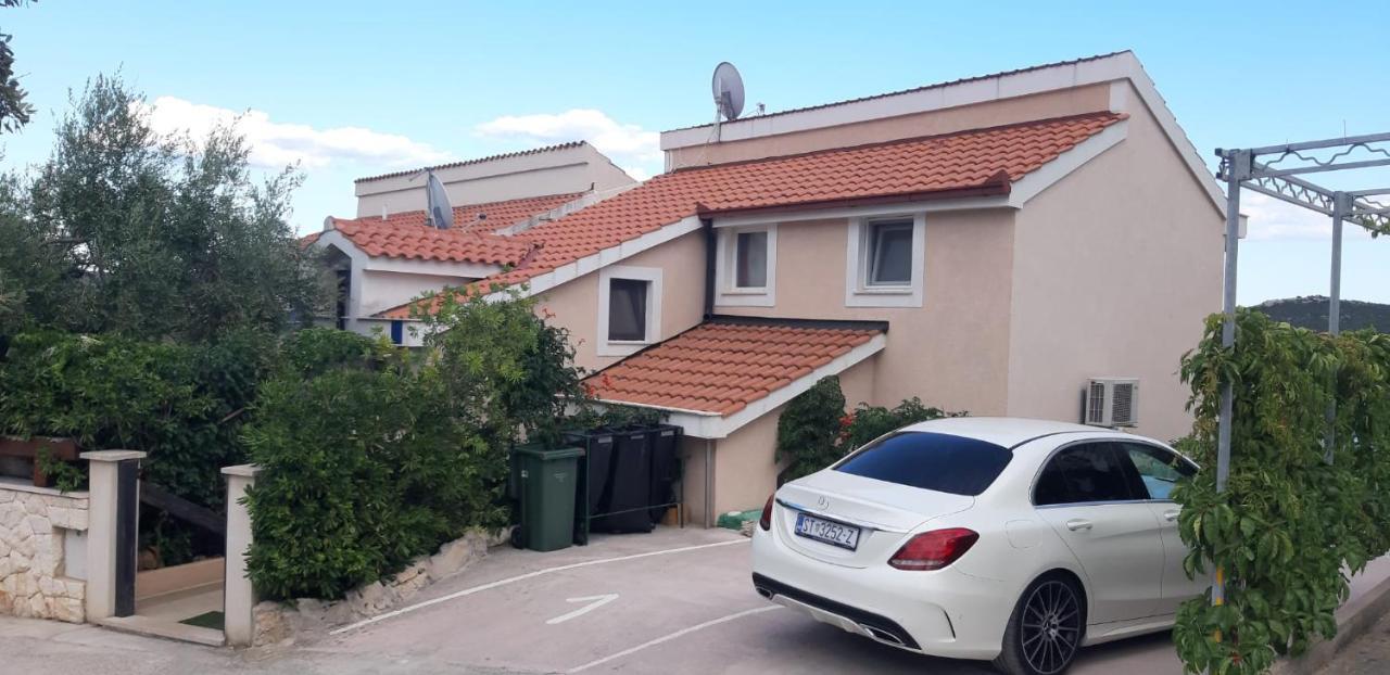 Apartments Luka Sevid Esterno foto